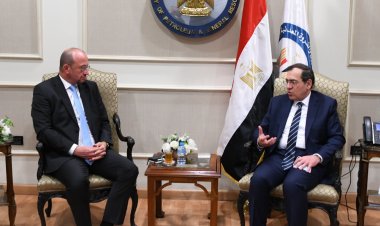 مباحثات مع سيمنس للطاقة في مجالات الغاز الطبيعى والطاقة الخضراء