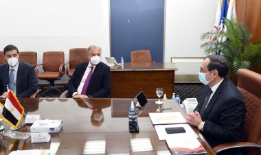 مباحثات مصرية يونانية  مشتركة لدعم أنشطة النقل البحرى للبترول والغاز المسال