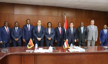 مباحثات بين وزير البترول  ووزير الخارجية الأنجولى في مجالات البترول والغاز