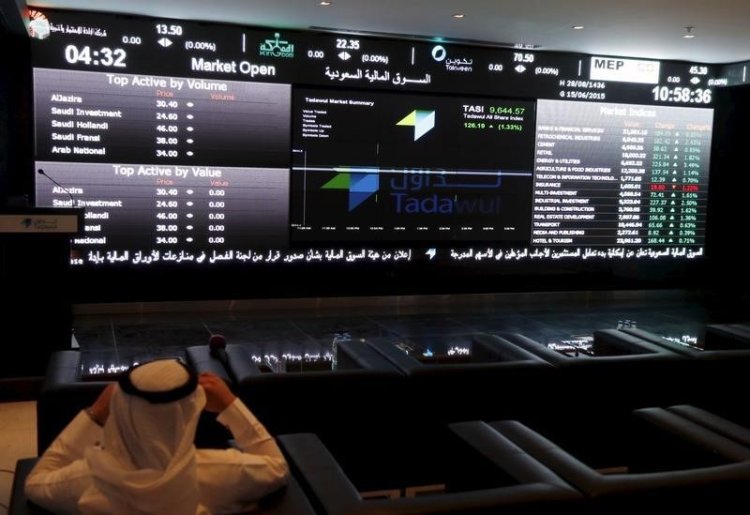 سوق الأسهم  السعودي يقفز لقمة 16 عام.. وسابك تتحول بقوة.. وأسهم مصرف الراجحي تقود التقدم