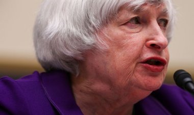 يلين: استبدال الدولار كعملة الاحتياطي الرئيسية سيستغرق "وقتا طويلا إن حدث أصلا"