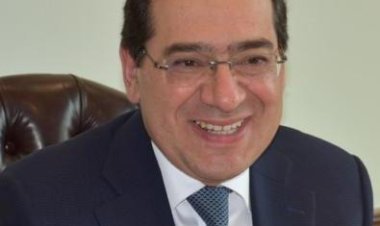 وزير البترول :  رؤية طموحة لدعم صناعة البتروكيماويات المصرية