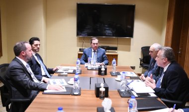 تعزيز التعاون المشترك بين قطاع البترول وشركة بيكرهيوز الامريكية في مجال تحسين كفاءة استخدام الطاقة