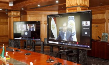 وزير الطاقة والمناجم يبحث  مع وزير البترول والثروة المعدنية المصري سبل التعاون بين البلدين
