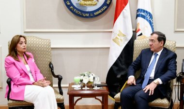 وزير البترول يبحث مع مفوضة الطاقة والبنية التحتية بالاتحاد الأفريقى الرؤية الموحدة للتحول الطاقى فى أفريقيا