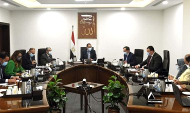 رئيس الوزراء يتابع خطوات فض التشابكات الحكومية بين الوزارات والجهات