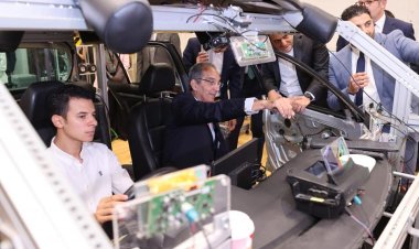 " وزير الاتصالات"   يشهد توقيع مذكرة تفاهم بينى "ايتيدا" وشركة ڨاليو للتوسع فى حجم أعمالها وزيادة الصادرات من البرمجيات انطلاقا من مصر