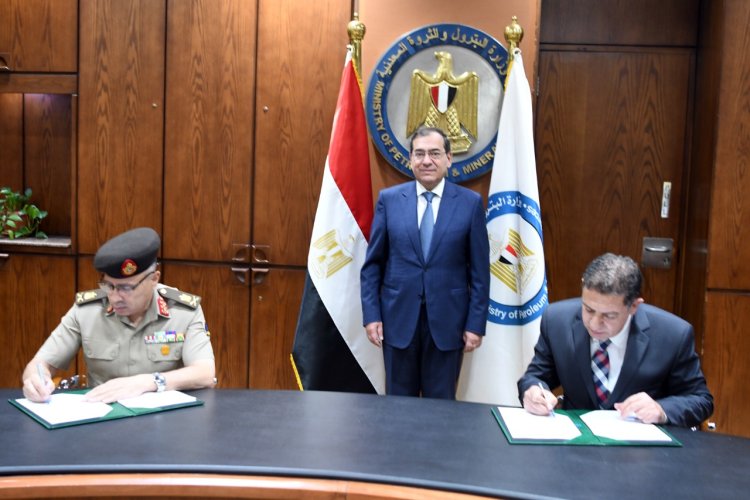 تعاون بين البترول وإدارة الإشارة بالقوات المسلحة للإستفادة من الخدمات التى تقدمها الشبكة الوطنية الموحدة للطوارئ والسلامة العامة