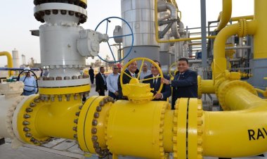 "وزير البترول " يعطي إشارة بدء التشغيل لمشروع ربط  خط غاز حقل ريفين بمصنع استخلاص البوتاجاز بالعامرية