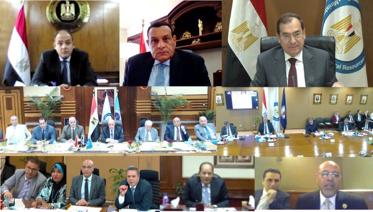 وزير التجارة والصناعة : منتج ال PVC  المصري  لا منافس له من حيث الجودة