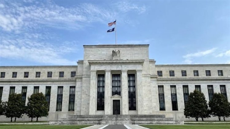 "الفيدرالي الأمريكي"يجبر العالم علي رفع أسعار الفائدة لمواجهة بطش الدولار