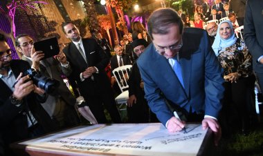 وزير البترول يوقع على وضع حجر أساس مشروع  مستشفى الأمومة والطفولة "