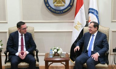 وزير البترول يبحث مع رئيس فينترسال ديا الالمانية تأمين  امدادات الطاقة واستدامتها.. ويؤكد مصر تسهم في جهود تحقيق أمن واستقرار الطاقة عالمياً