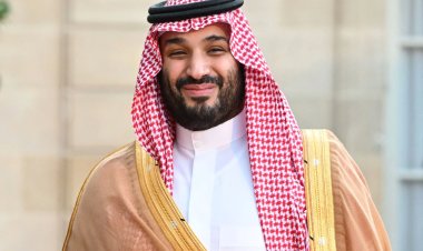 "مساعدات وإطلاق سراح أسرى".. تفاصيل اتصال محمد بن سلمان بزيلينسكي