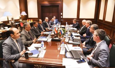 مصر وروسيا يبحثان دعم وزيادة التعاون المشترك في صناعة البترول والغاز