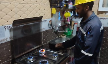 إطلاق خدمة الغاز الطبيعى لاول مرة  بقرية بخانس فى قنا