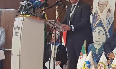 عماد حمدي أمينا عاما لدورة ثانية بالاتحاد العام لعمال النفط والكيماويات