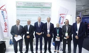 أكوا باور تستعرض سبل الاستفادة من إنتاج الهيدروجين الأخضر ومشروعات تحلية المياه