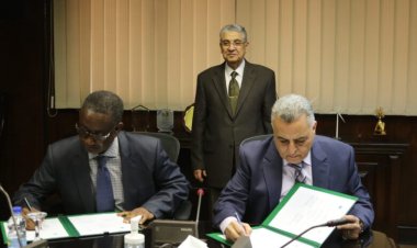 وزير الكهرباء والطاقة المتجددة يشهد توقيع مذكرة تفاهم بين جهاز تنظيم مرفق الكهرباء وحماية المستهلك واللجنة الافريقية للمواصفات الكهروتقنية