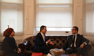 وزير البترول والسفير الفرنسي يشهدان حلقة نقاشية على هامش الاحتفال بتوصل 2.3 مليون وحدة سكنية بالغاز الطبيعي