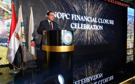 "وزير البترول" يعلن إغلاق قرض مجمع التكسير الهيدروجينى للمازوت