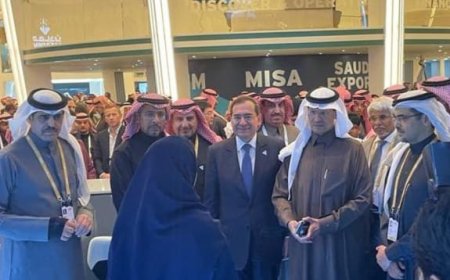 وزير البترول والثروة المعدنية  يتفقد المعرض المصاحب لمؤتمر التعدين الدولى الثانى بالعاصمة السعودية الرياض
