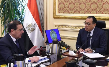 رئيس الوزراء يتابع مع وزير البترول مستجدات الموقف التنفيذي لمشروع إنشاء مجمع إنتاج "الصودا آش" ومشتقاتها