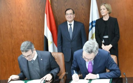 توقيع اتفاقية تعاون بين البترول و"سكاتك "النرويجية لتنفيذ مشروعات إنتاج الأمونيا الخضراء من الهيدروجين الأخضر