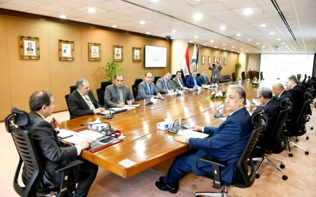 وزير البترول يشدد على العمل بطرق غير تقليدية للتغلب على تحديات التناقص الطبيعى للإنتاج