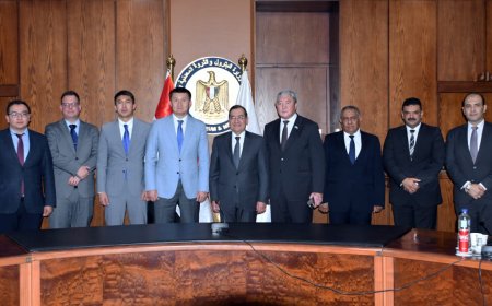 "الملا" يؤكد انفتاح مصر على الاستثمارات الجادة و التقنيات الجديدة  المستخدمة فى صناعة التعدين