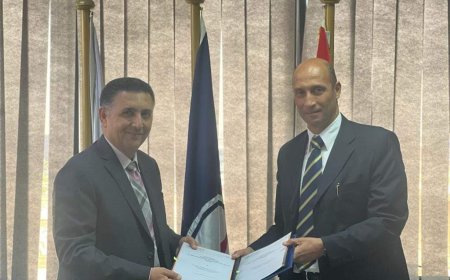 برتوكول تعاون بين  تنمية للبترول و مركز الدراسات و البحوث التعدينية بهندسة القاهرة