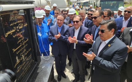 "الملا" يضع حجر الأساس لشركة شمال أبوقير للمغذيات الزراعية .. ويفتتح محطة معالجة الصرف الصناعى المتكاملة بأبوقير للأسمدة