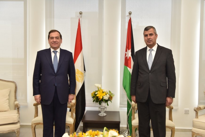 توقيع اتفاقيتي تعاون و شراكة بين وزارة البترول المصرية والاردنية في قطاع الغاز الطبيعى