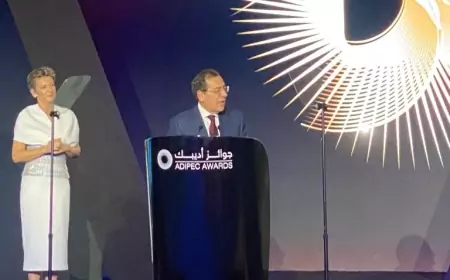 وزير البترول المصري محكماً ومشاركاً فى تسليم  جوائز معرض ومؤتمر أديبك