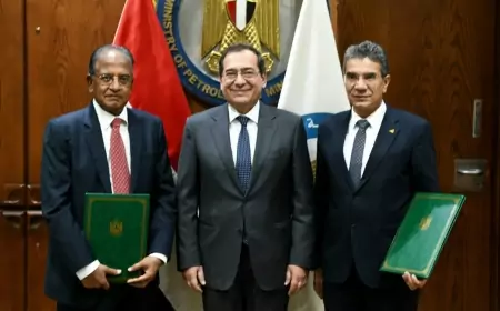 وزير البترول يشهد  توقيع مذكرة تفاهم بين " المتحدة لمشتقات الغاز"  و "تي سي اى سنمار" الهندية للكيماويات