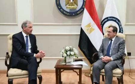 وزير البترول يلتقي رئيس دبلوماسية المناخ والشئون الاقتصادية والتكنولوجية بوزارة الخارجية الألمانية