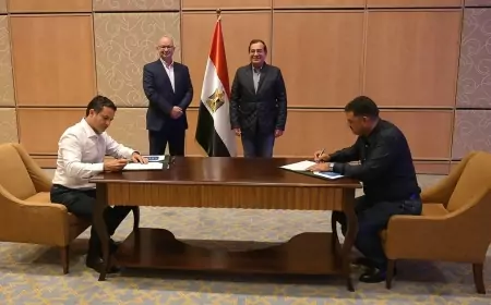 وزير البترول والثروة المعدنية يشهد توقيع عقد بحث جديد للتنقيب عن الذهب والمعادن المصاحبة