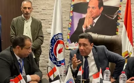 بالصور.. مسعود يتفقد لجنة متابعة سير الإنتخابات الرئاسية بمستشفى البترول بالإسكندرية