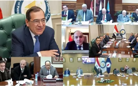 المهندس طارق الملا خلال رئاسته الجمعيات العامة لموازنات 2025/2024 :  شركات القطاع العام .. العمود الفقرى لمنظومة العمل البترولى