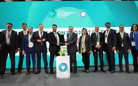 وزير البترول يسلم جوائز التميز فى مجالات التنمية المستدامة والبيئة وإزالة الكربون