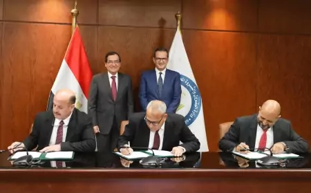 أديس للحفر توقيع اتفاقيتين للخدمات الاستكشافية والانتاجية فى بعض مناطق الحقول المتقادمة بخليج السويس