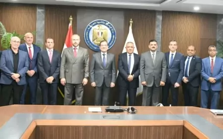 وزير البترول والثروة المعدنية يشهد عقد الجمعية التأسيسية لشركة مناجم ذهب أبومروات