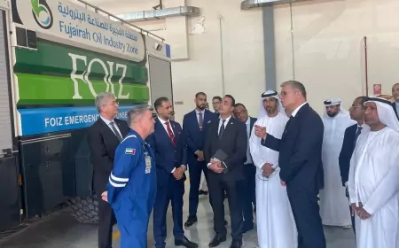 بالصور .. "وزير البترول" يزور منطقة الفجيرة للصناعة البترولية  وميناؤها  البترولى
