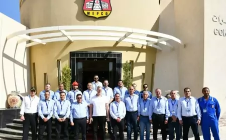 وزير البترول يتفقد تسهيلات ميناء الحمراء البترولى التابع لشركة   ويبكو