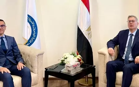 وزيرا البترول والاستثمار يبحثان الفرص الإستثمارية في مشروعات قطاع البترول