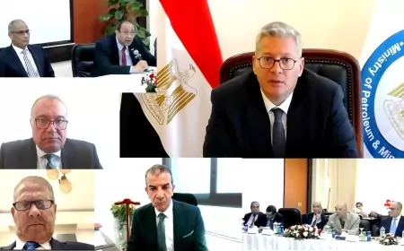 "وزير البترول" يشهد الجمعية العامة العادبة لشركة موبكو
