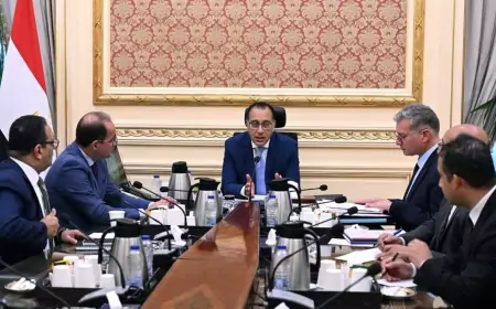 رئيس الوزراء يتابع إجراءات توفير المنتجات البترولية وخطوات زيادة حجم الإنتاج