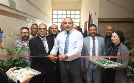 وائل رزق و عباس صابر يفتتحان معرض مستلزمات المدارس للعاملين بشركة القاهرة لتكرير البترول