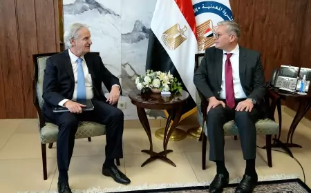 وزير البترول يبحث مع رئيس أبكس العالمية برنامجها  للحفر المكثف  بعد انتهاء اجراءات الاستحواذ