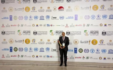 رئيس الوزراء يكرم بدر الدين للبترول لفوزها بالمركز الأول بفئة المشروعات المتوسطة فى مبادرة المشروعات الخضراء الذكية